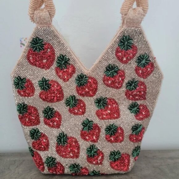 Strawberry Beaded Bag Handcrafted in Indoa Tik Tok Viral NWT - Picture 5 of 8